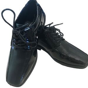 Felipe Stefano size 5Y black dress shoes perfect condition worn once for a wed